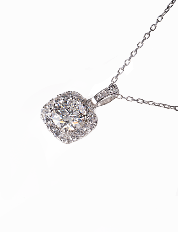 Moissanite Diamond Necklace: S925 Halo Design
