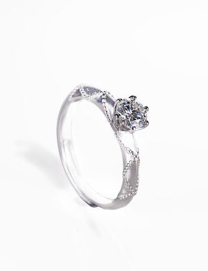 "Love Eternal" Ring (0.5Carat)