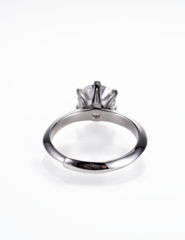 2 Carat Moissanite Women's Engagement Ring