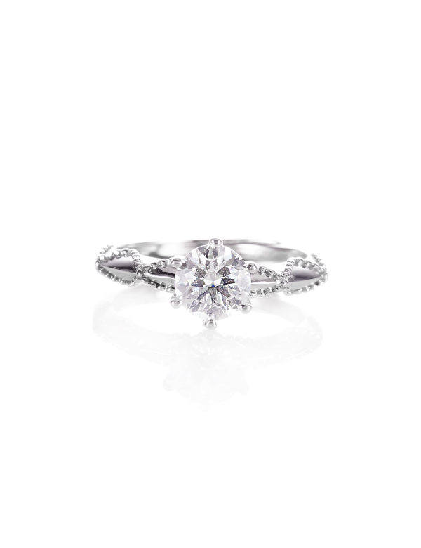 "Love Eternal" Ring (0.5Carat)