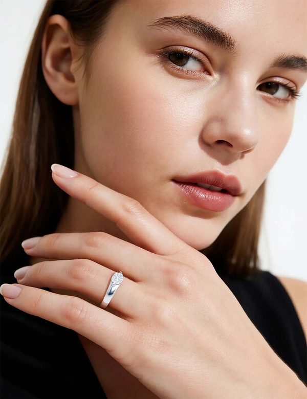 佩戴图 0.5 Carat Marquise Moissanite Silver Ring