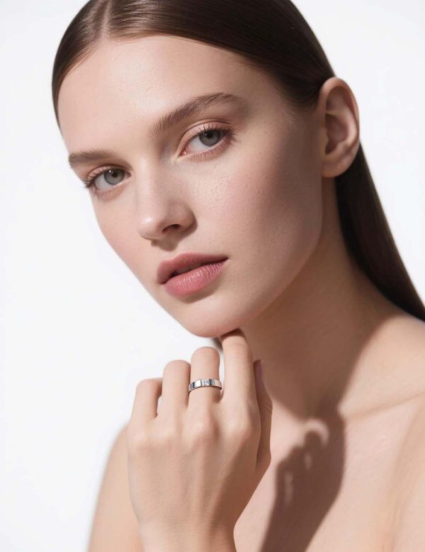 佩戴图 1.5 Carat Moissanite Men's Ring