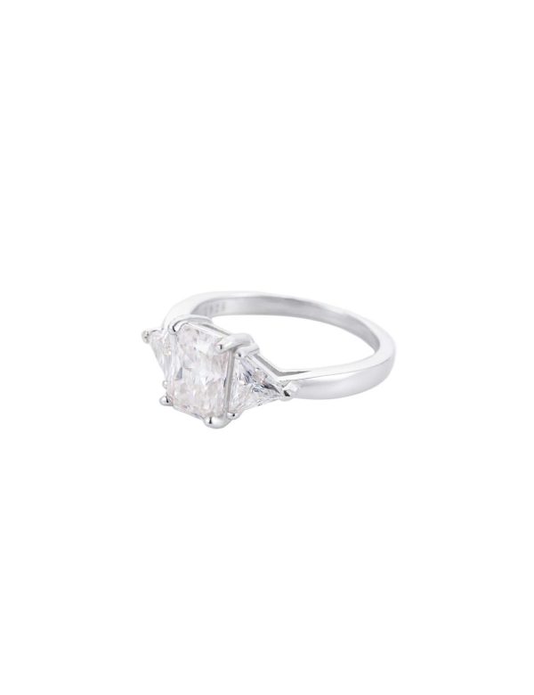 细节图1 3ct Radiant Moissanite Three-Stone Ring